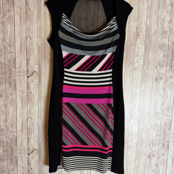 Joseph Ribkoff Dresses & Skirts - Joseph Ribkoff Contrast Multicolor Mesh Back Sleeveless Sheath Dress